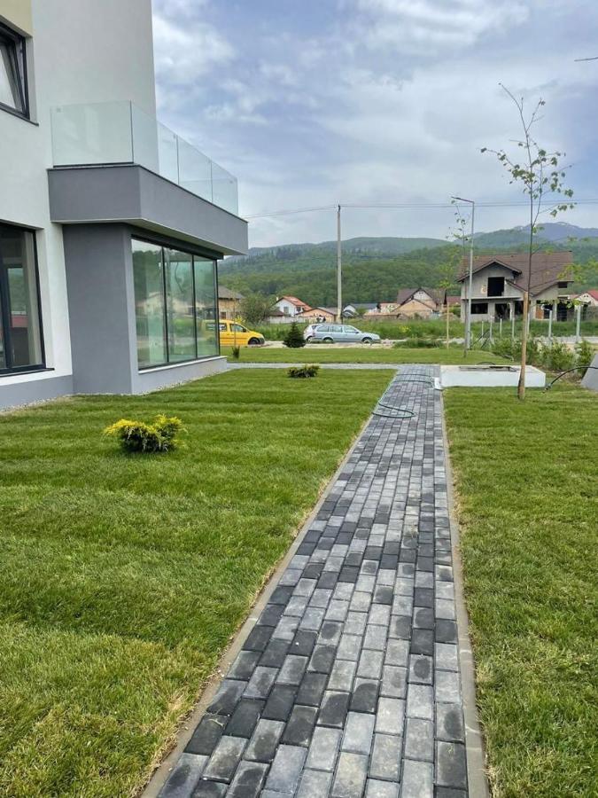 Deea H24 Apartment Rîşnov Екстериор снимка