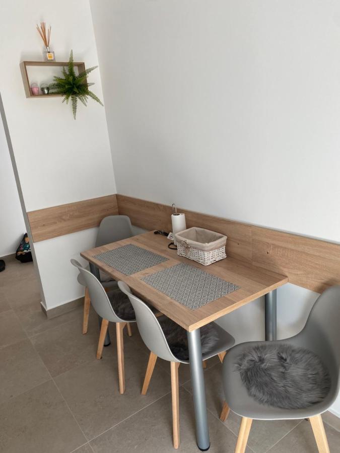 Deea H24 Apartment Rîşnov Екстериор снимка